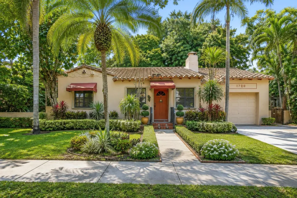 3700 Harlano Street Coral Gables, FL 33134
