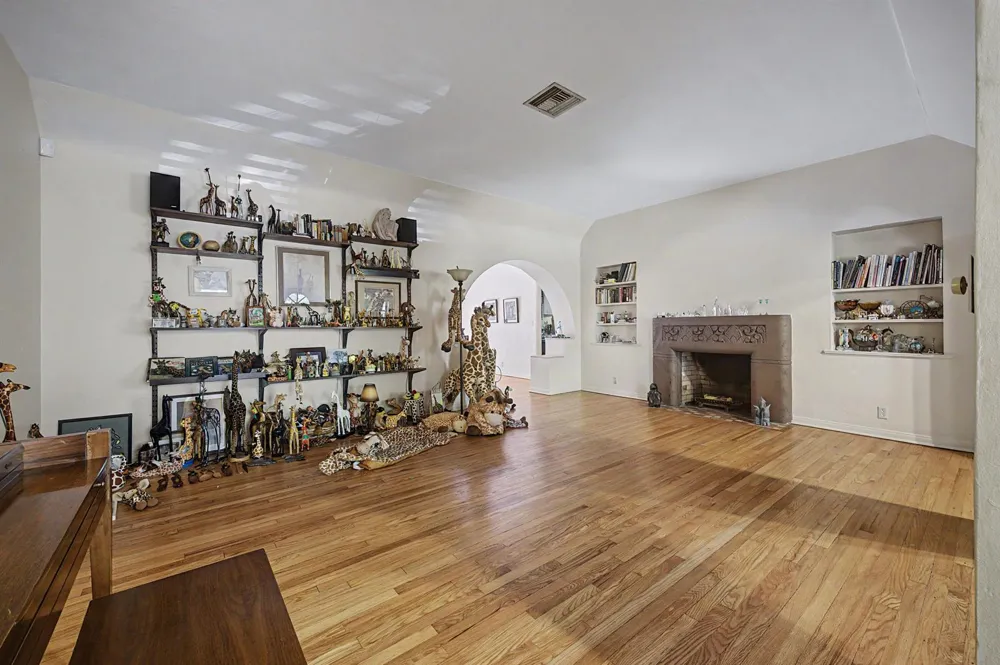 3700 Harlano Street Coral Gables, FL 33134