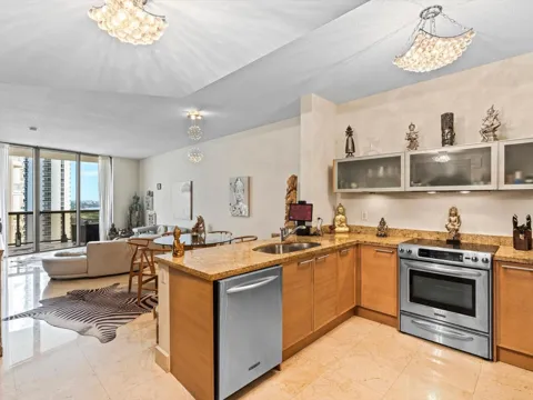 16275 Collins Avenue ##2403