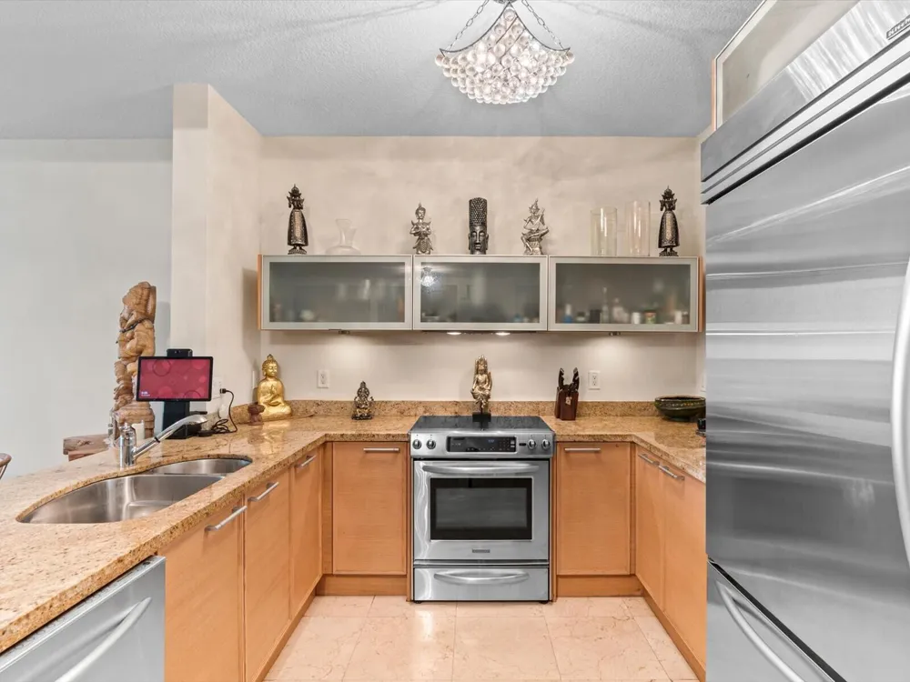 16275 Collins Avenue ##2403 Sunny Isles Beach, FL 33160