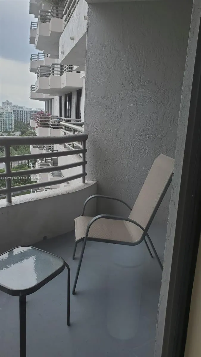 3300 NE 191st St #1615 Aventura, FL 33180