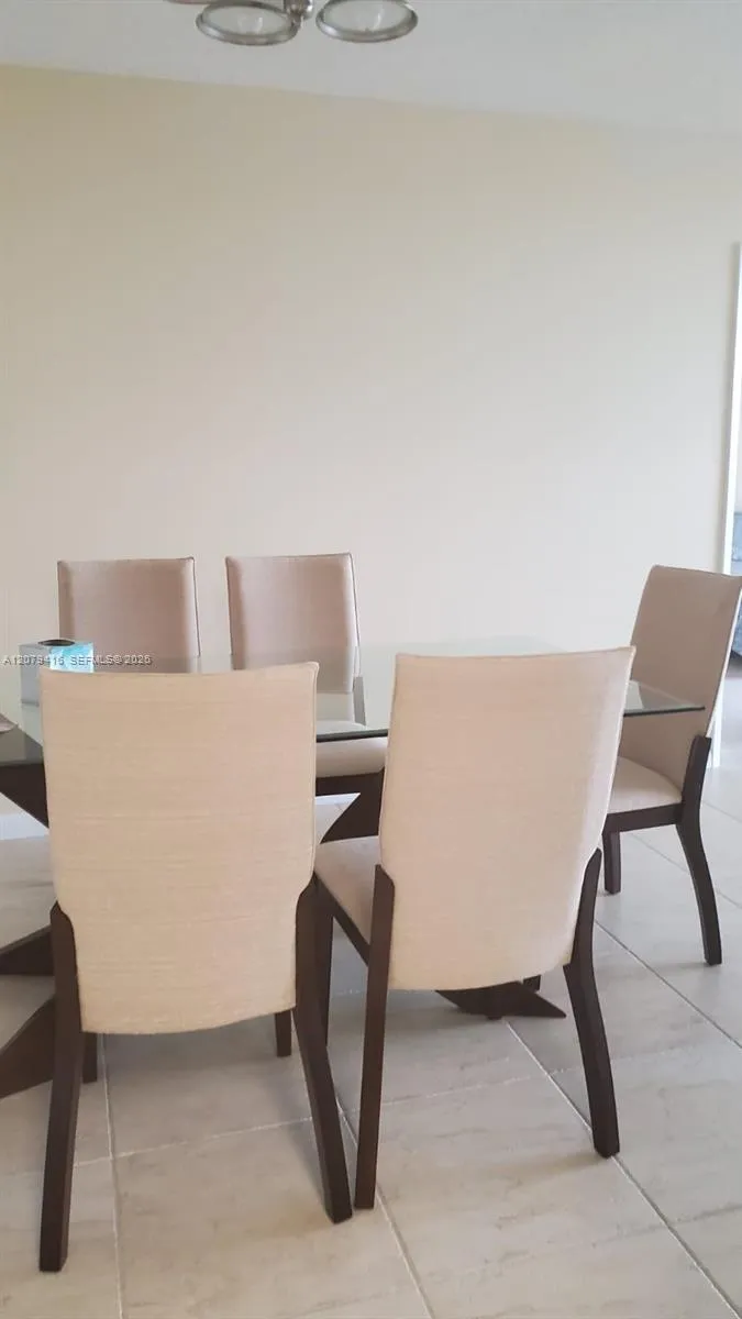 3300 NE 191st St #1615 Aventura, FL 33180