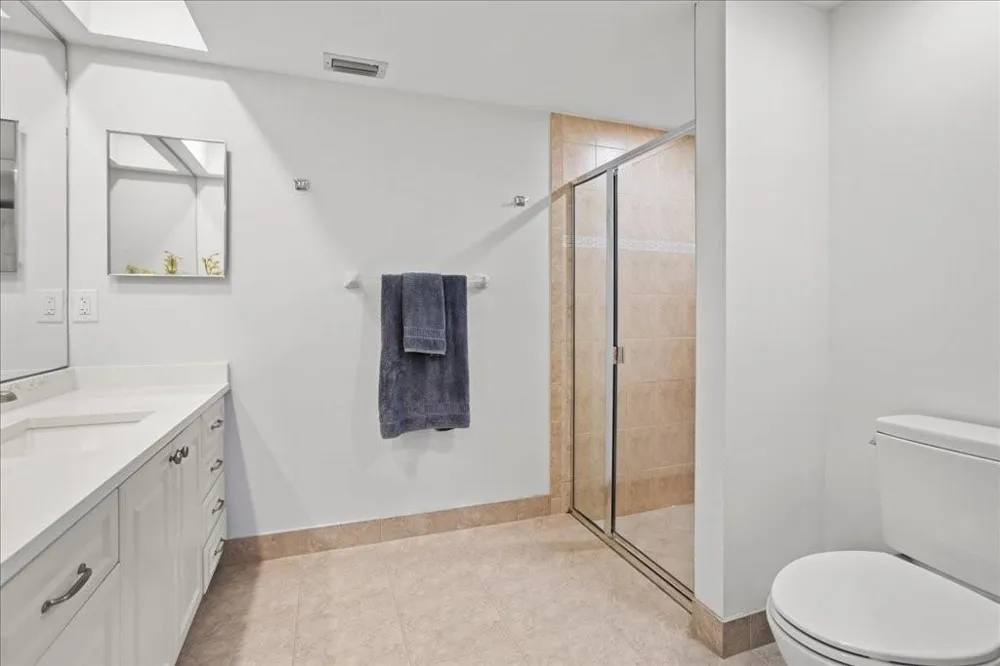 5670 Coach House Circle #B Boca Raton, FL 33486