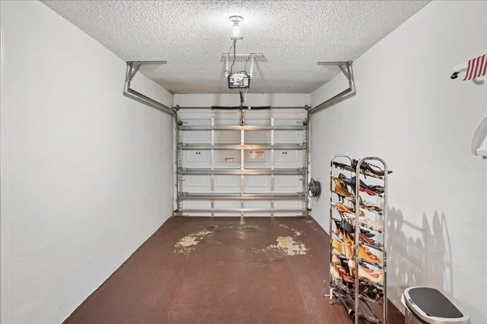 5670 Coach House Circle #B Boca Raton, FL 33486