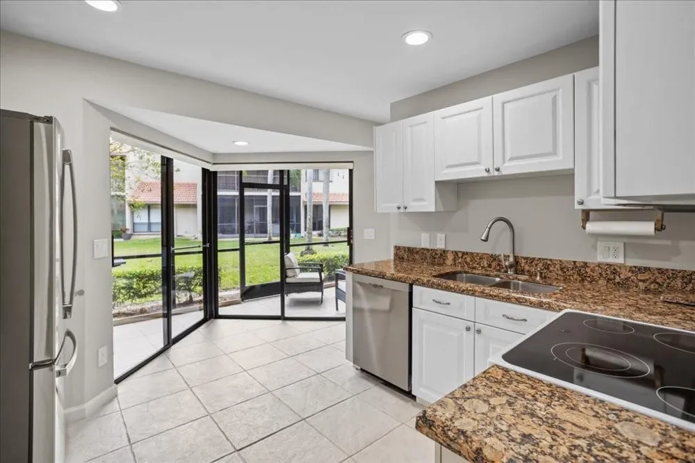 5670 Coach House Circle #B Boca Raton, FL 33486