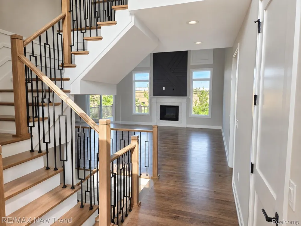 20250 Beacon Way Northville Township, MI 48167