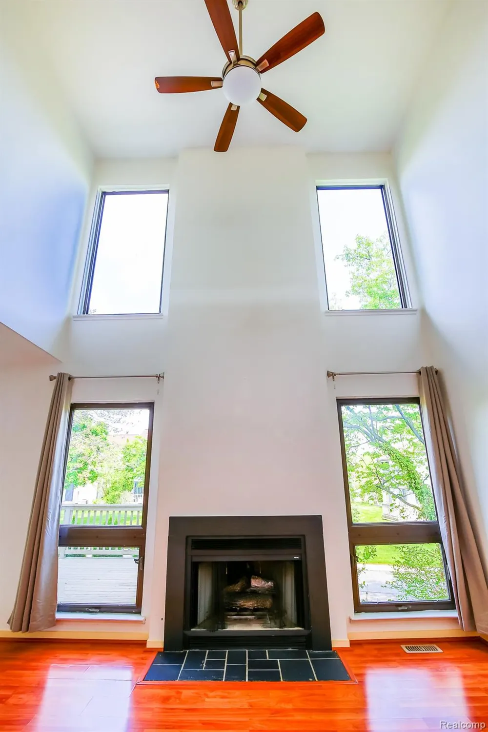 716 Eton Court Rochester City, MI 48307