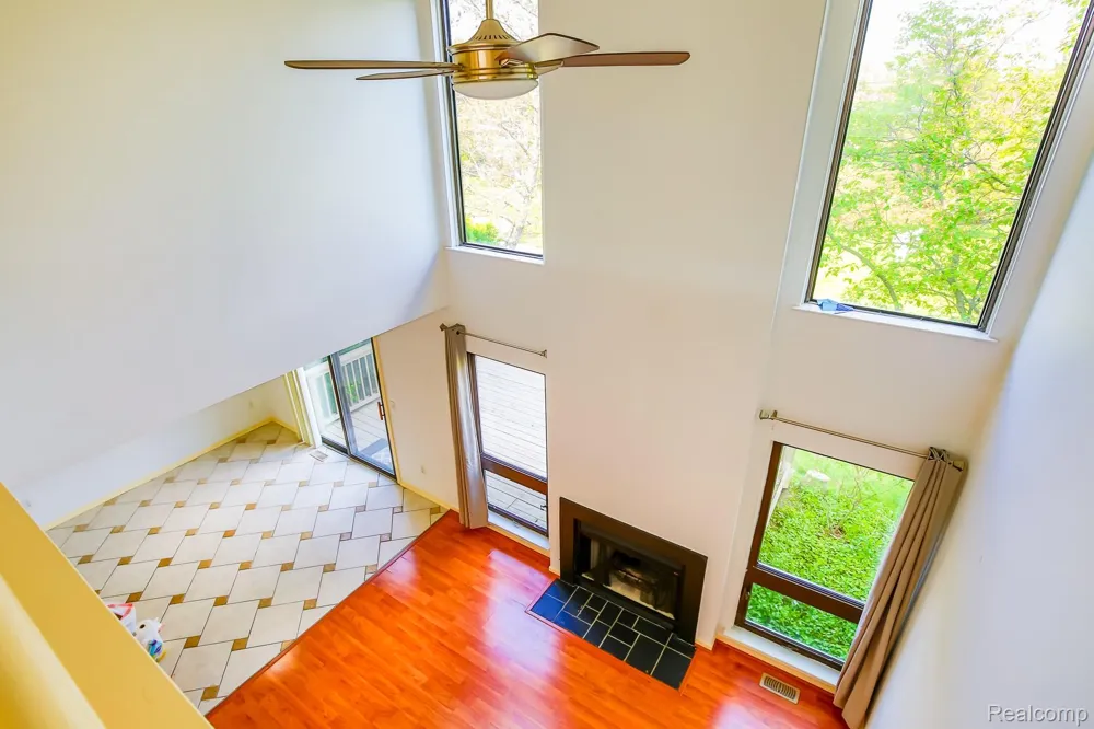 716 Eton Court Rochester City, MI 48307