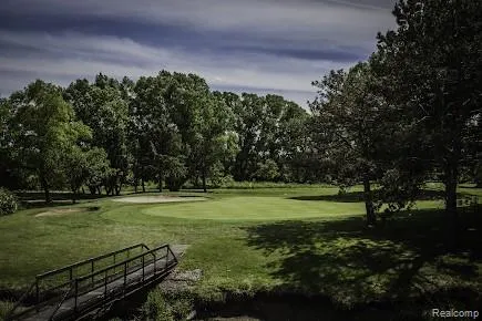 716 Eton Court Rochester City, MI 48307