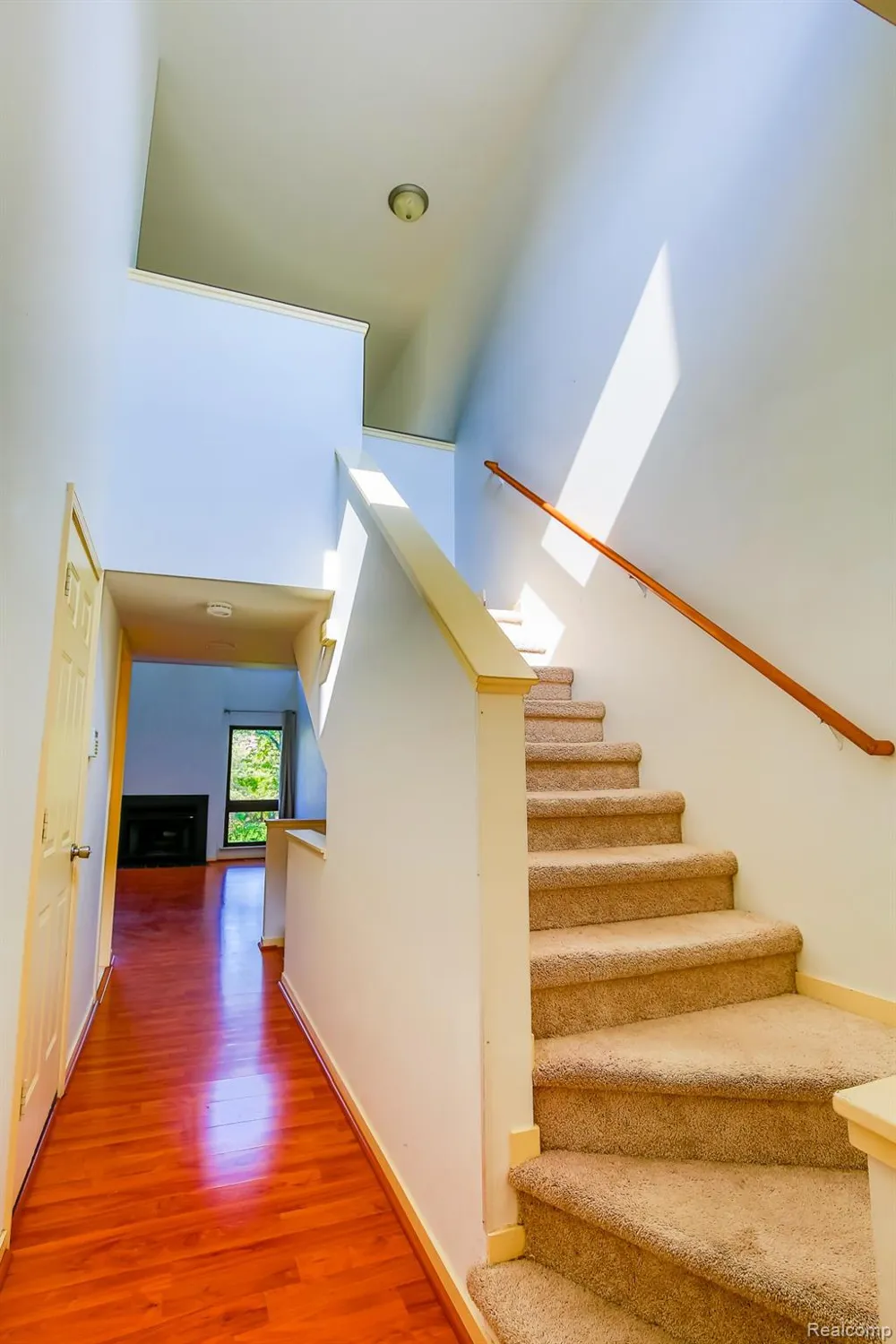 716 Eton Court Rochester City, MI 48307