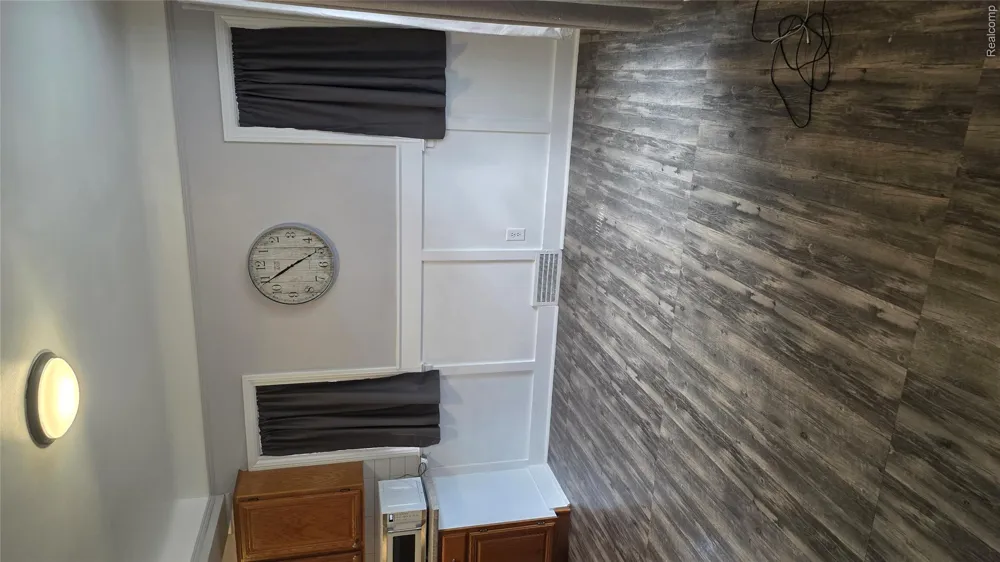918 New York Avenue Lincoln Park City, MI 48146