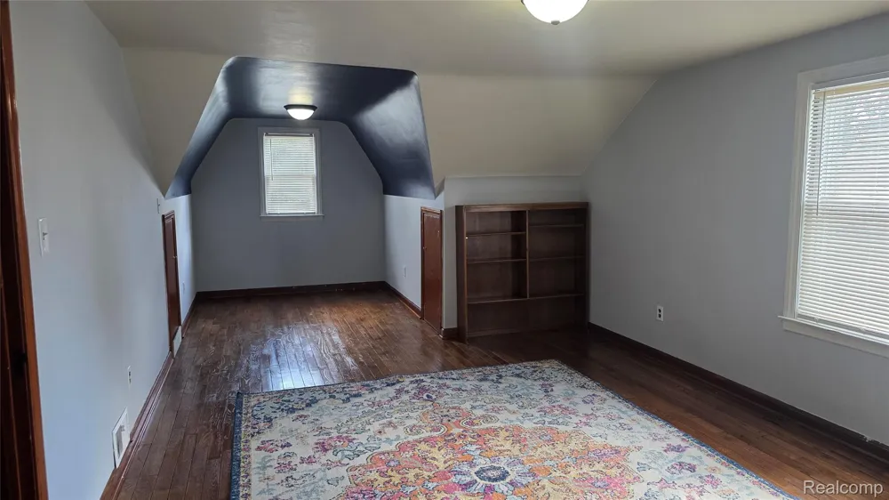 918 New York Avenue Lincoln Park City, MI 48146