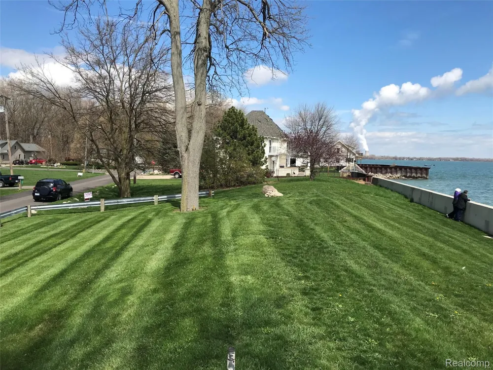 EDGEWATER Frenchtown Township, MI 48162
