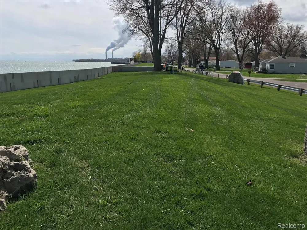 EDGEWATER Frenchtown Township, MI 48162