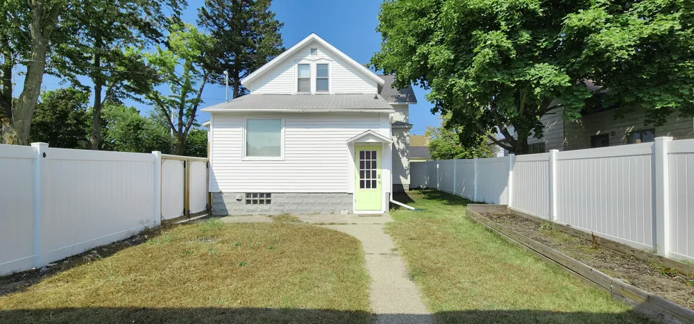 703 Hopkins Street Manistee City, MI 49660
