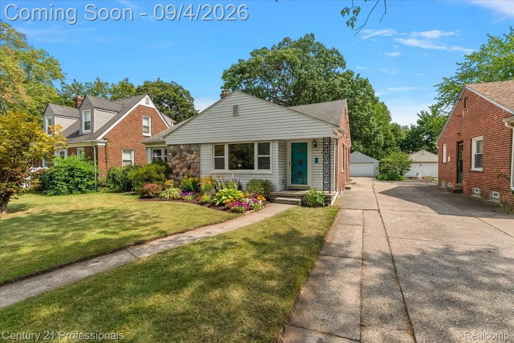 607 Lawson Street Royal Oak City, MI 48067