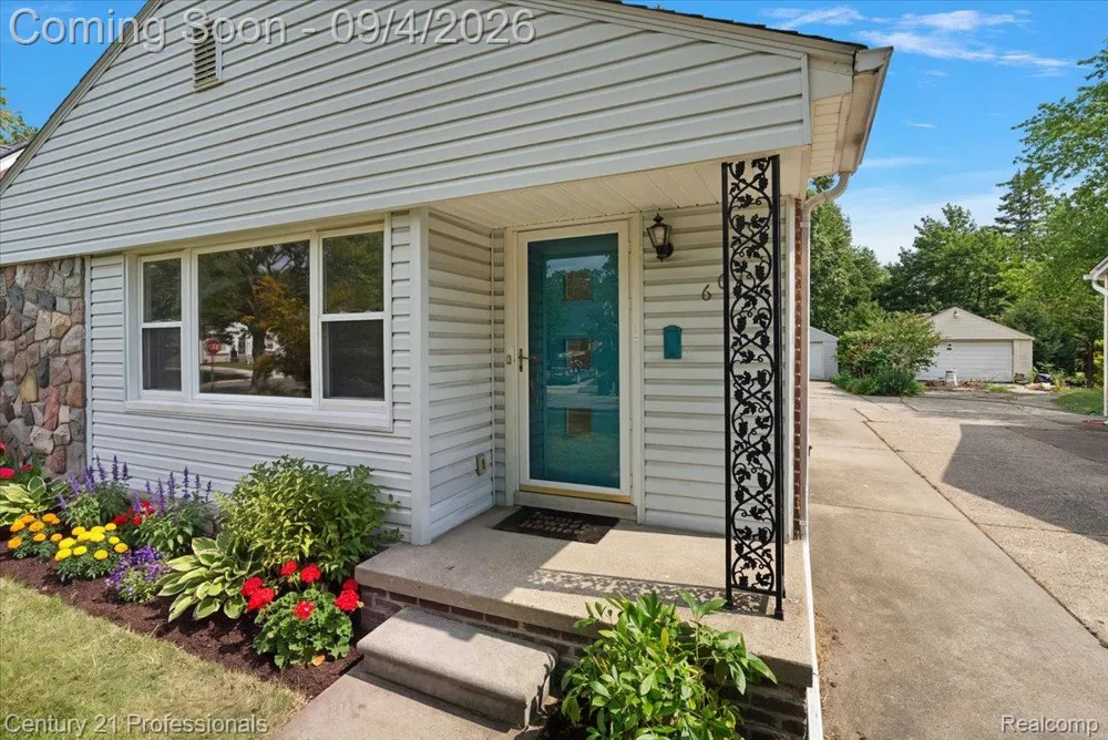 607 Lawson Street Royal Oak City, MI 48067