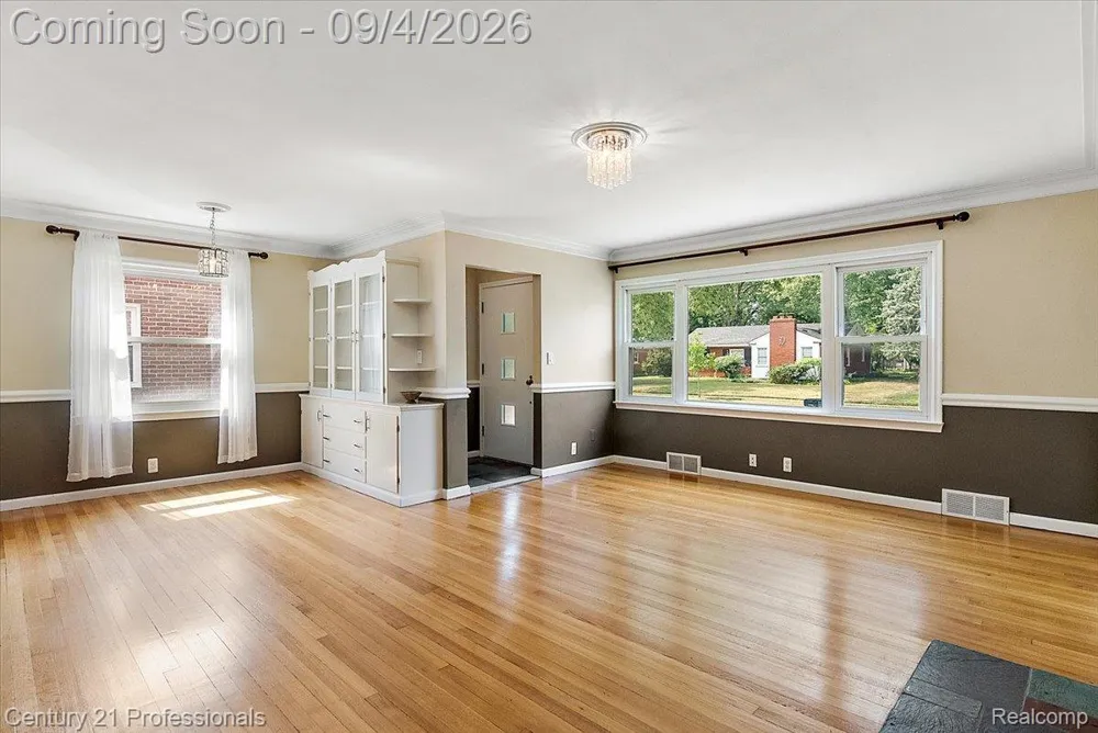 607 Lawson Street Royal Oak City, MI 48067