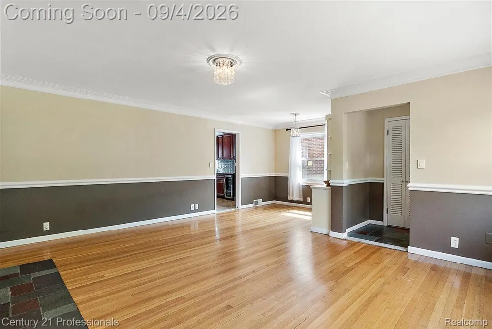 607 Lawson Street Royal Oak City, MI 48067