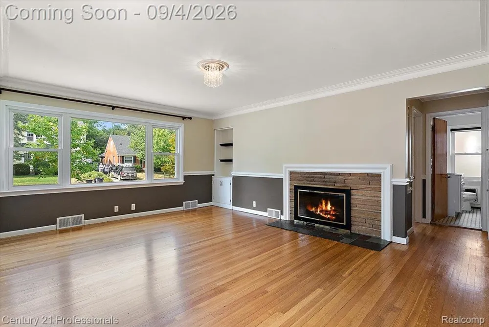 607 Lawson Street Royal Oak City, MI 48067