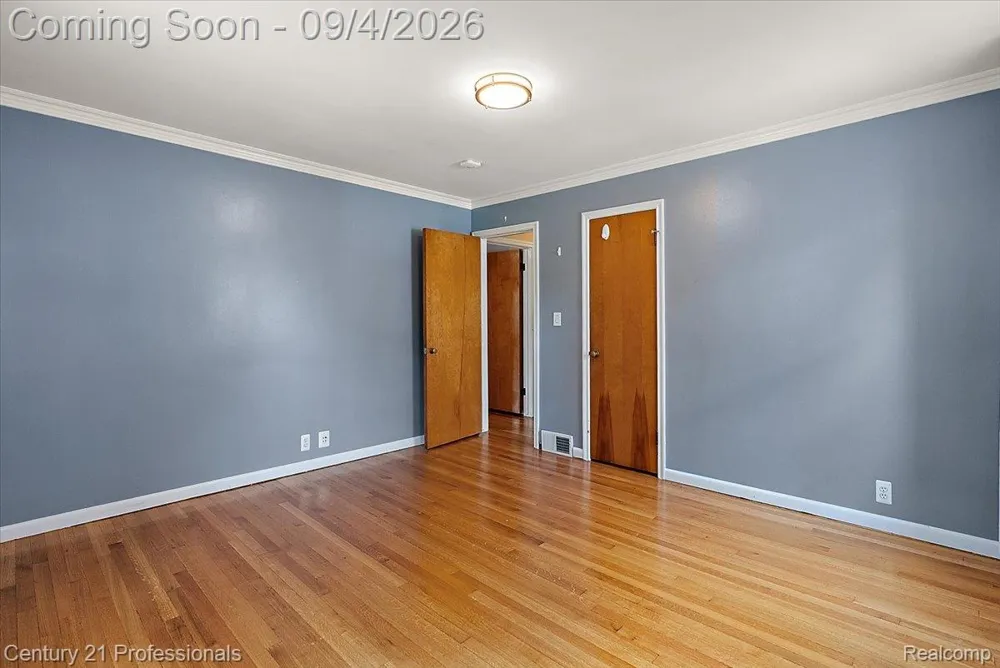607 Lawson Street Royal Oak City, MI 48067