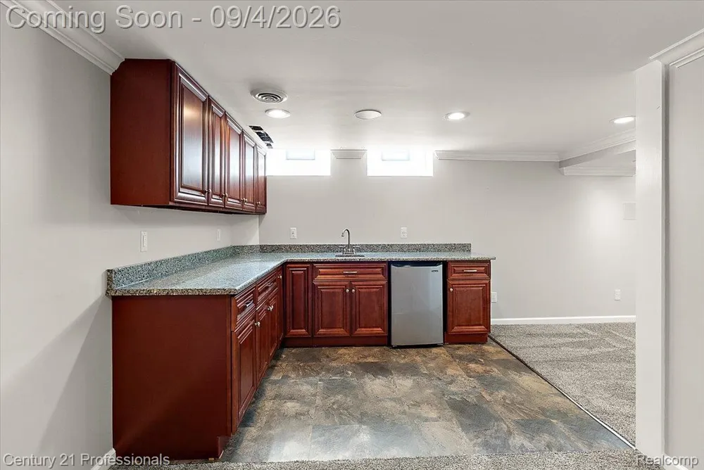 607 Lawson Street Royal Oak City, MI 48067