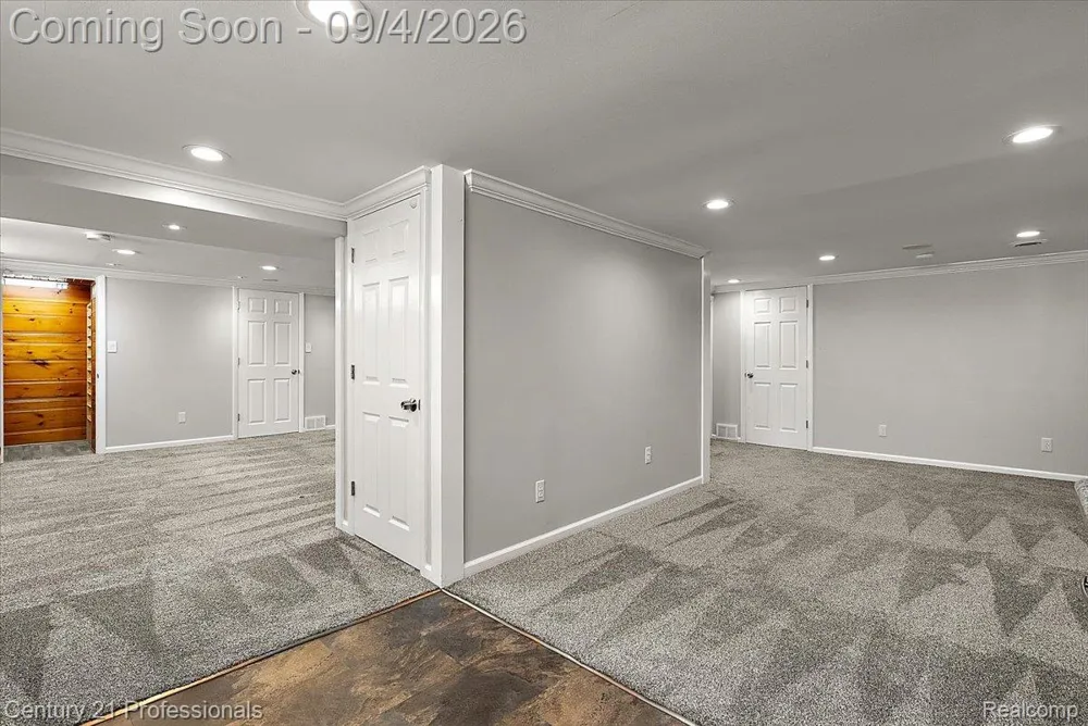 607 Lawson Street Royal Oak City, MI 48067