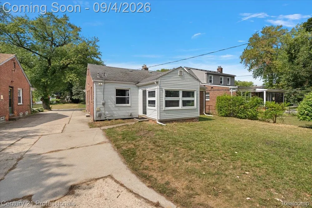 607 Lawson Street Royal Oak City, MI 48067