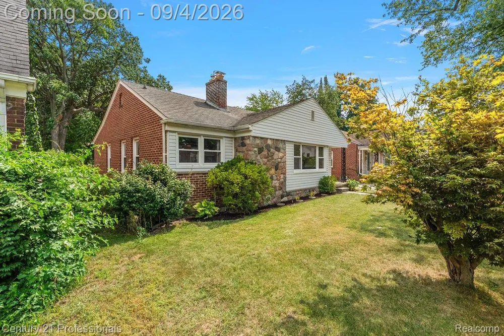 607 Lawson Street Royal Oak City, MI 48067