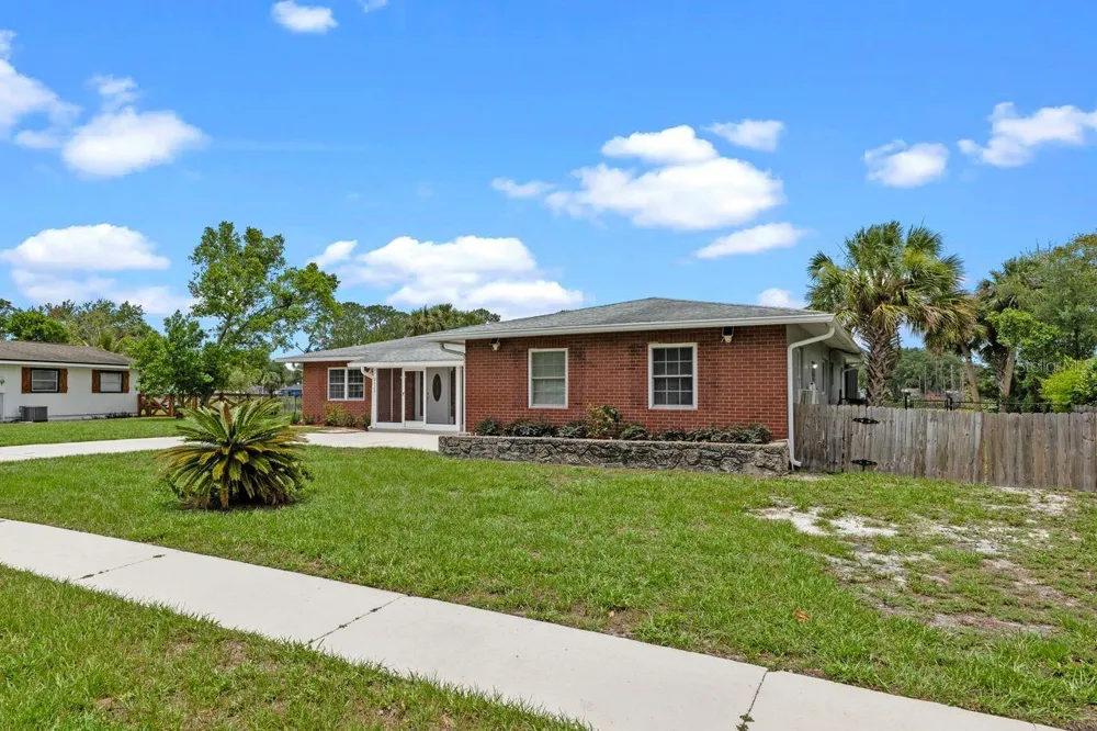2622 HIBISCUS COURT Deltona, FL 32738