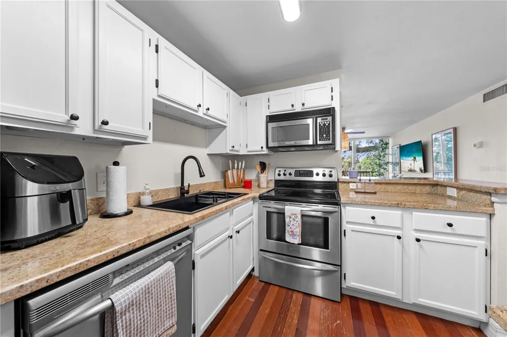 1100 DELANEY AVENUE #F204 Orlando, FL 32806