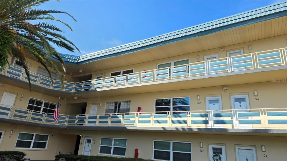 5750 80TH STREET #C202 St Petersburg, FL 33709