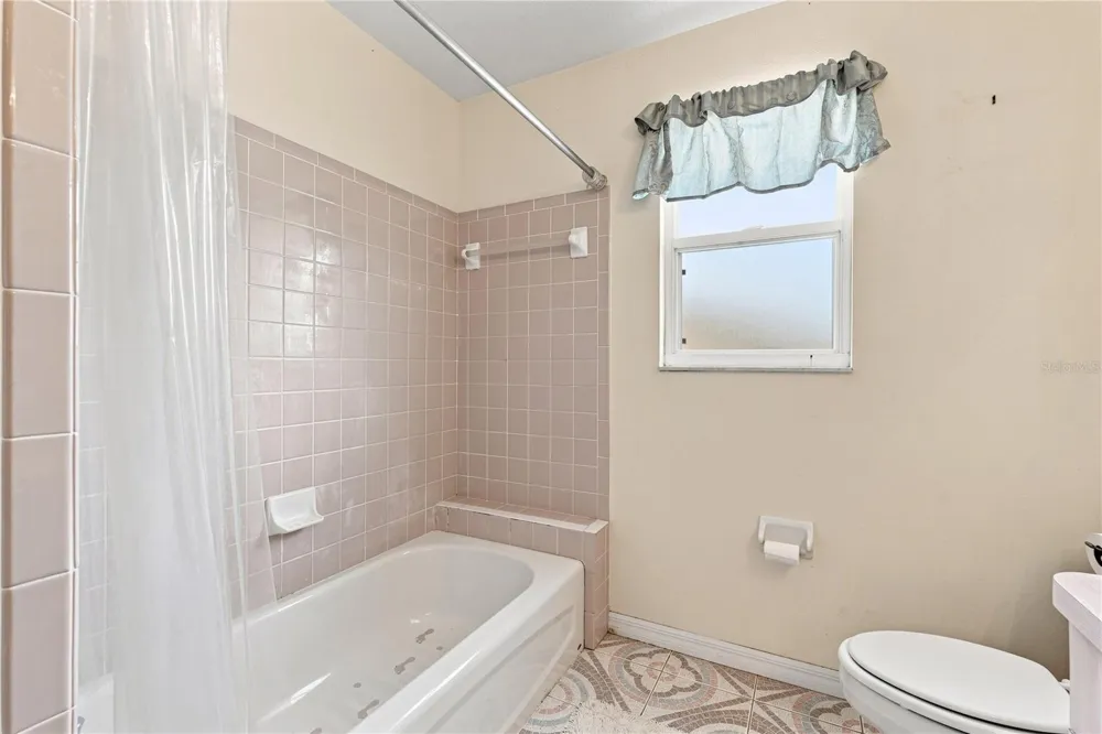 1220 ALEXANDER WAY Largo, FL 33756