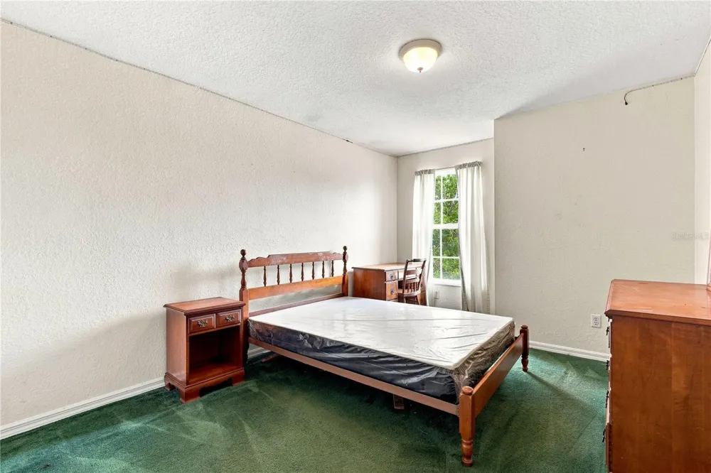 1220 ALEXANDER WAY Largo, FL 33756