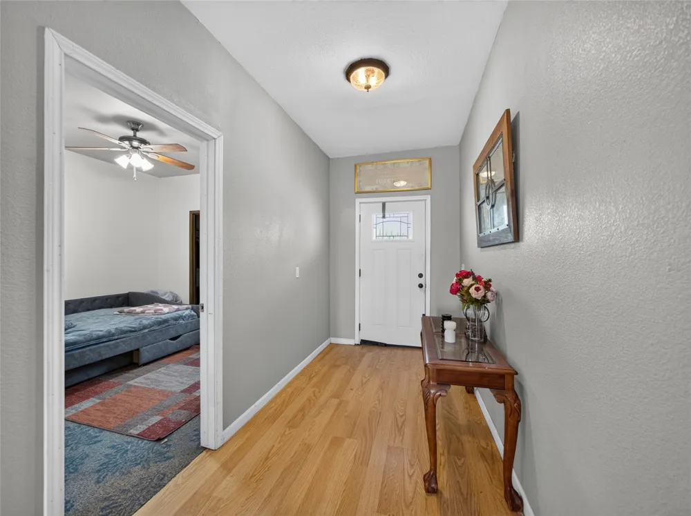 5734 FM 621 Martindale, TX 78655