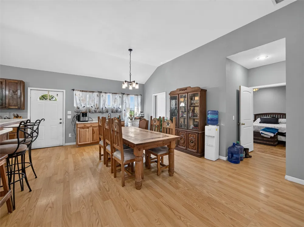 5734 FM 621 Martindale, TX 78655