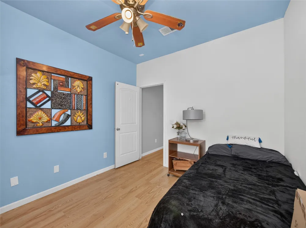 5734 FM 621 Martindale, TX 78655