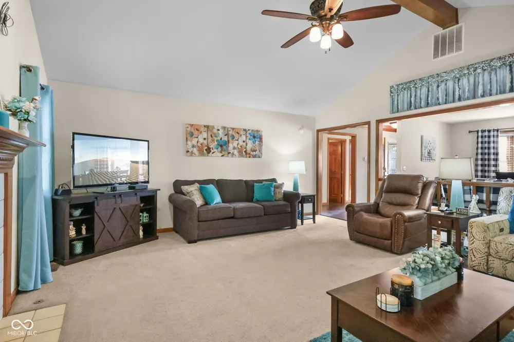 1041 New Harmony Drive Indianapolis, IN 46231