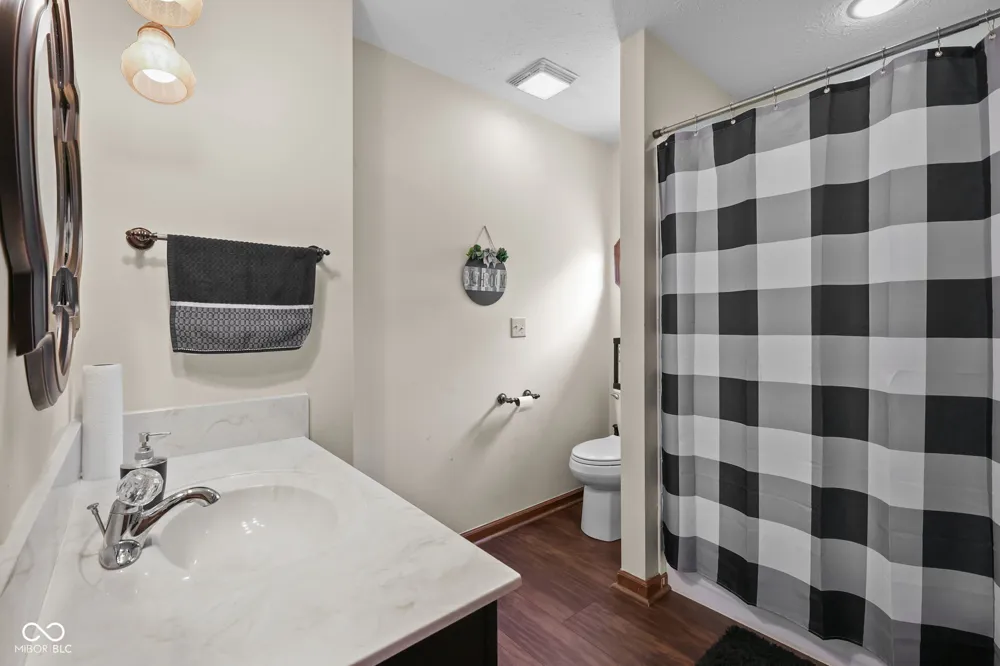 1041 New Harmony Drive Indianapolis, IN 46231