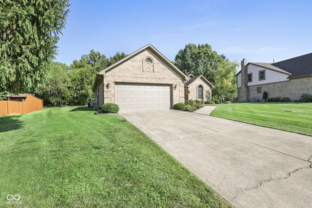 1041 New Harmony Drive Indianapolis, IN 46231
