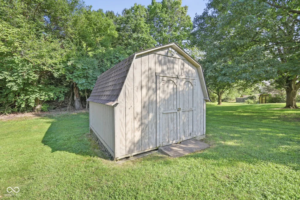 1041 New Harmony Drive Indianapolis, IN 46231