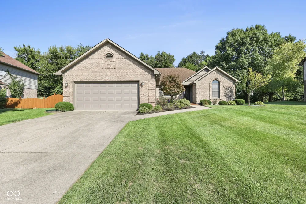 1041 New Harmony Drive Indianapolis, IN 46231