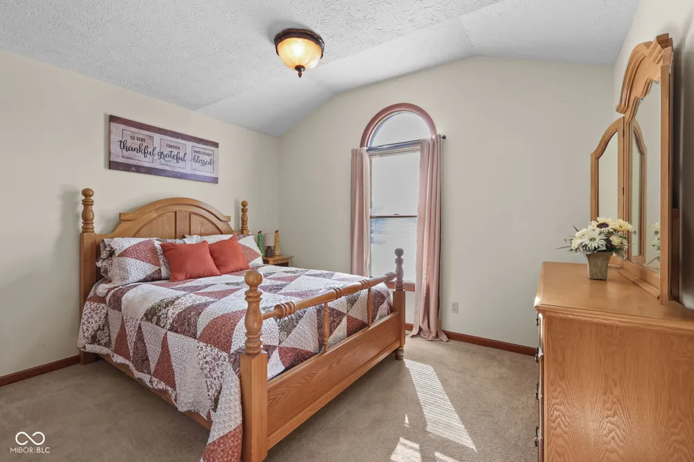 1041 New Harmony Drive Indianapolis, IN 46231