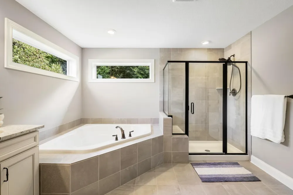 2147 Spring Lake Court Shakopee, MN 55379