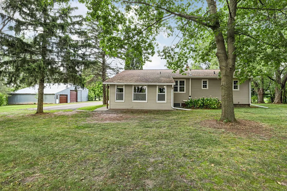 25385 County Road 34 Paynesville, MN 56362