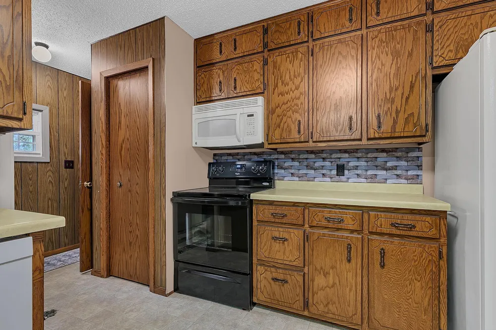 25385 County Road 34 Paynesville, MN 56362