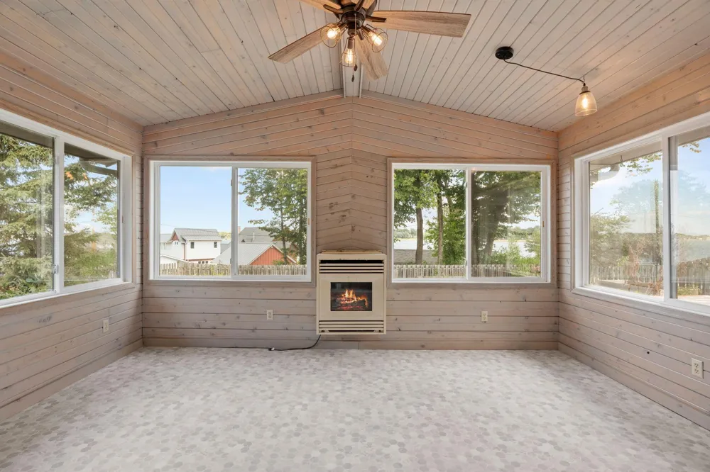 1407 Bay Point Drive SE Forest Lake, MN 55025
