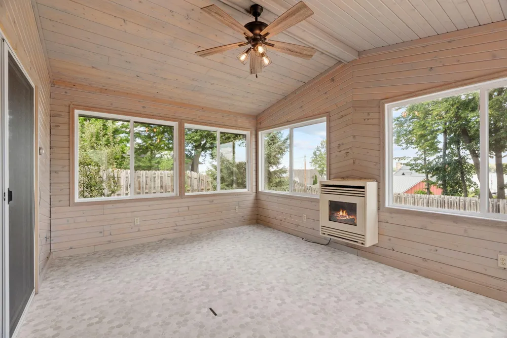 1407 Bay Point Drive SE Forest Lake, MN 55025