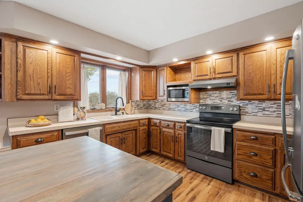 1407 Bay Point Drive SE Forest Lake, MN 55025