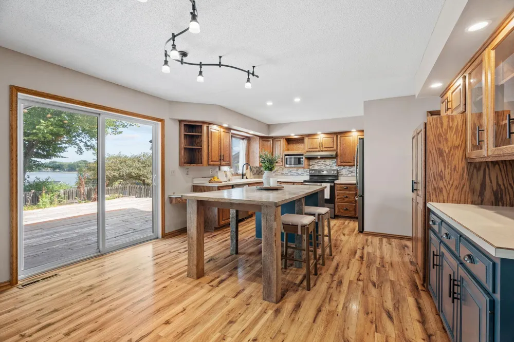 1407 Bay Point Drive SE Forest Lake, MN 55025